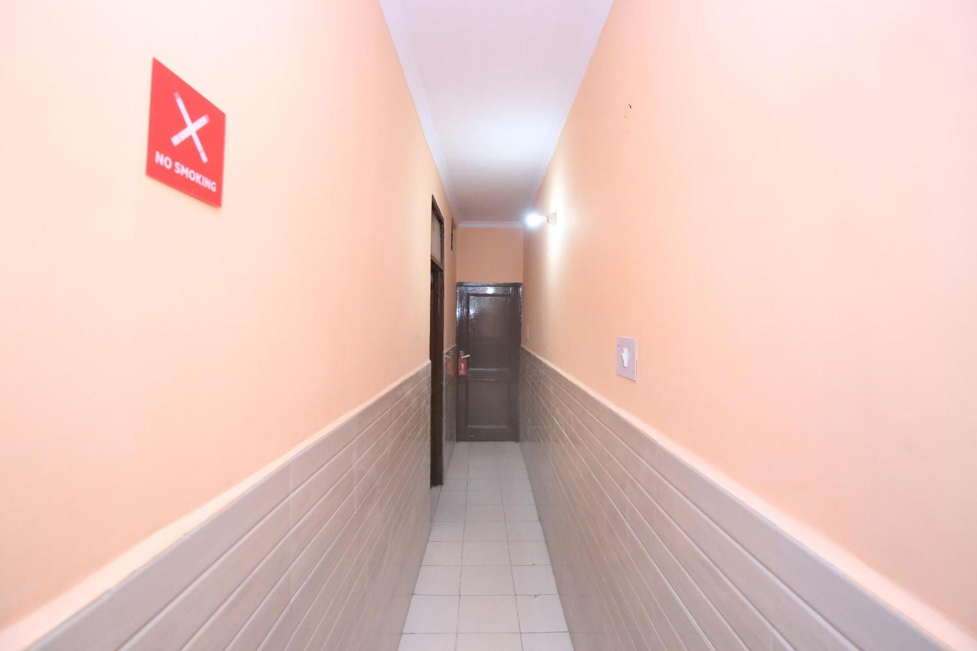 Super Hotel O Rajesh Palace Chandīgarh Екстериор снимка